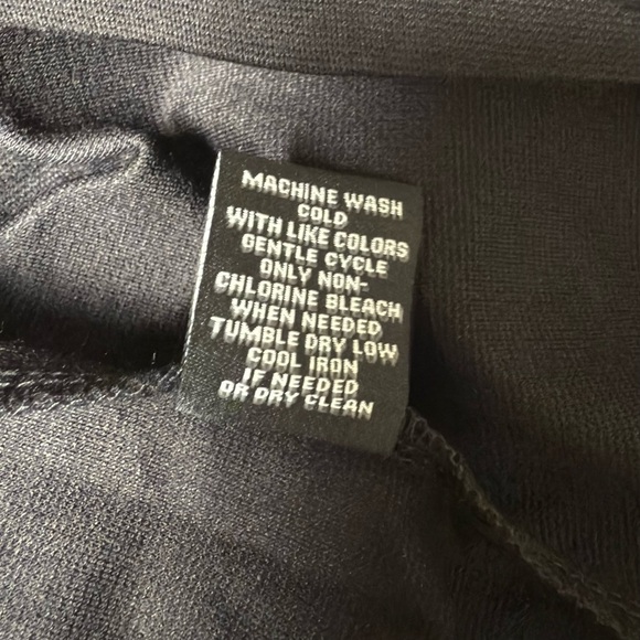 Women’s Polka Dot Shift Mini Dress Size 4 in Black - Picture 6 of 6